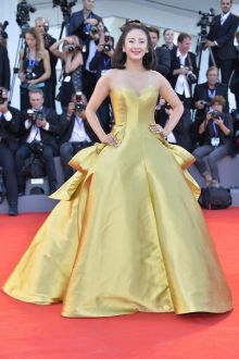 zhang yuqi gorgeous gold satin red carpet ball gown venice film festival 2016